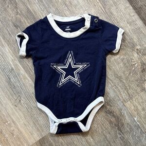 Dallas Cowboys Navy Blue Baby Bodysuit with White Trim